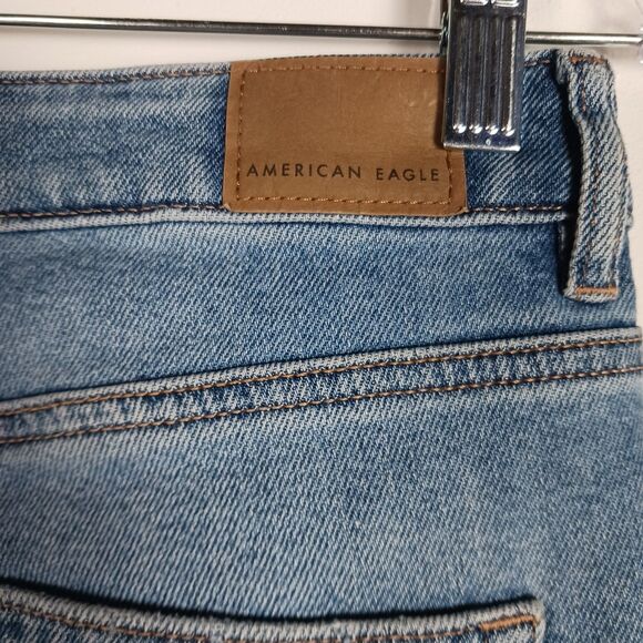 American Eagle Mom Jeans Women's Size 4 Distressed High-Rise Stretch Light Wash - Picture 6 of 16